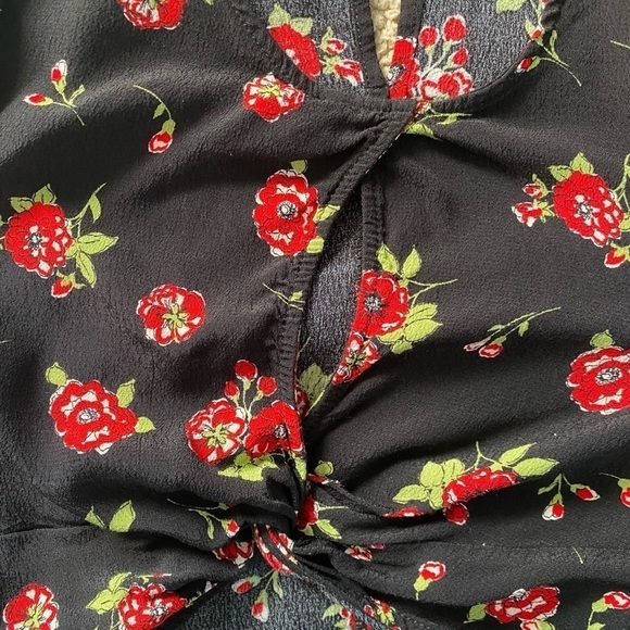 Zara Crop Top, Black/Red floral, Medium Y2K - Picture 4 of 13
